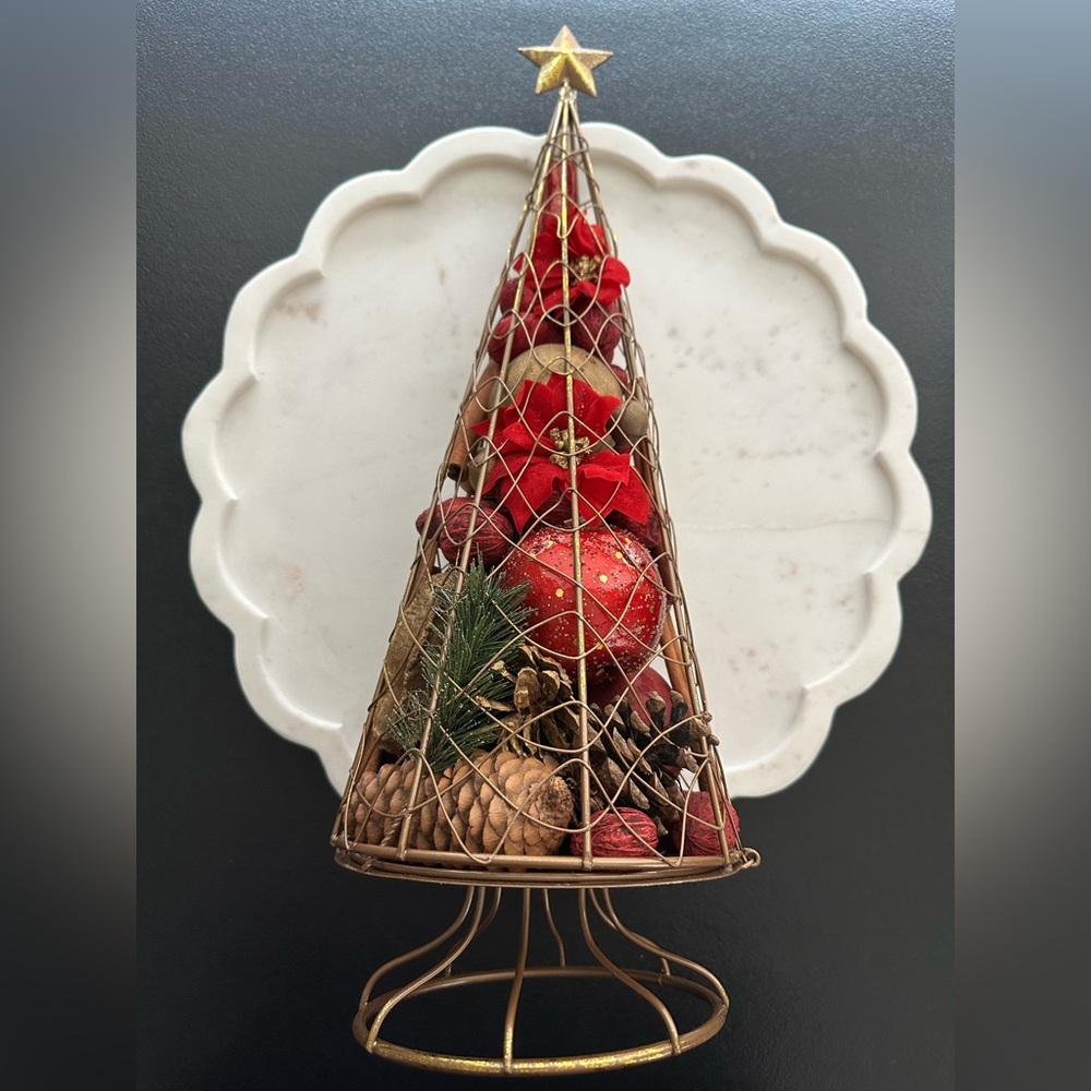 Pier 1 Imports Potpourri Holder 20.5 Inches
